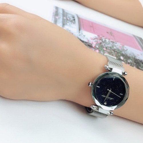 Bling Starry Sky Female Wrist Watch Analogue Quartz Wristwatch Bracelet Magnetic Mesh Band for Ladies
Bling Starry Sky Female Wrist Watch Analogue Quartz Wristwatch Bracelet Magnetic Mesh Band for Ladies