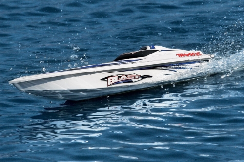 Traxxas Blast: высокопроизводительная гоночная лодка с радиостанцией TQ 2.4GHz, белая
Traxxas Blast: высокопроизводительная гоночная лодка с радиостанцией TQ 2.4GHz, белая