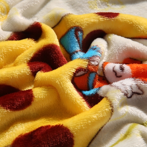 Flannel Polar-fleece Blanket of High Quality Polyester Fiber Soft and Warm 200g/©O Flannel Polar-fleece Blanket of High Quality Polyester Fiber Soft and Warm 200g/©O