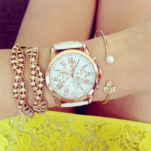 Fashion Casual Three Eyes Electronic Quartz Watch Roman Numeral Scale PU Watchband for Women Lady Gift
Fashion Casual Three Eyes Electronic Quartz Watch Roman Numeral Scale PU Watchband for Women Lady Gift