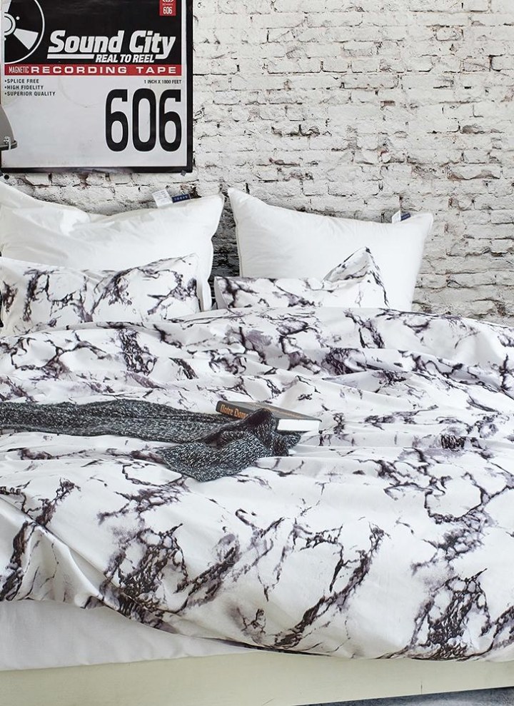 Soft Polyester Brushed Microfiber Duvet Set With Zipper Closure Marble Printed Pattern Cover 2pcs Pillowcases Single Size