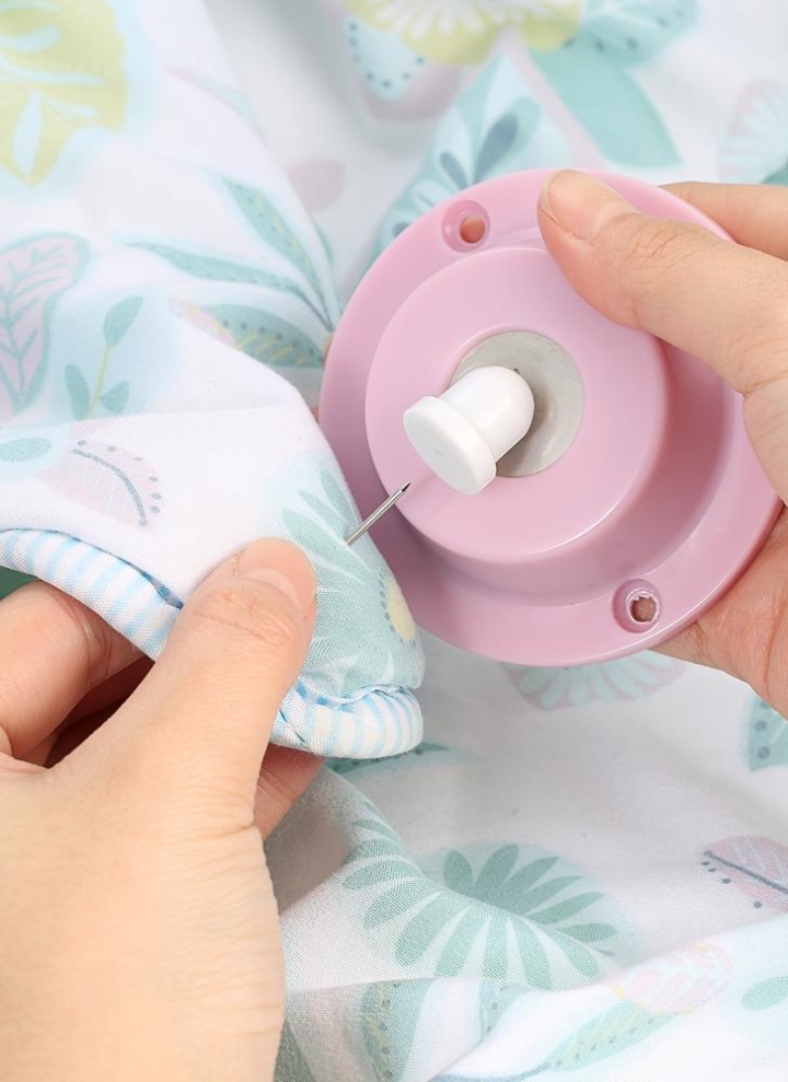Pink Strong Magnetic Duvet Cover Pins Clips Set Prevent Bunching Strong Magnetic Duvet Cover Pins Clips Set Prevent Bunching Shifting Comforter Fasteners Silver
