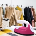 Mini Handheld Garment Iron