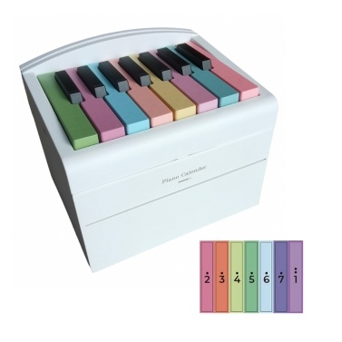 2024 Mini Playable Piano Desk Calendar: Creative Music Box Decoration with Music Cards