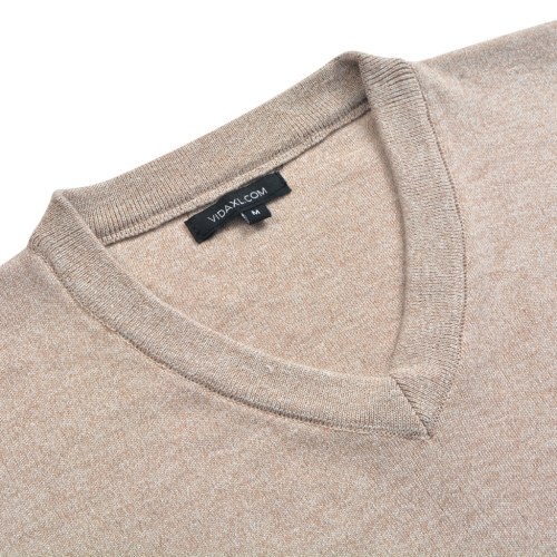 

Men's Beige V-Neck Sweater Size M