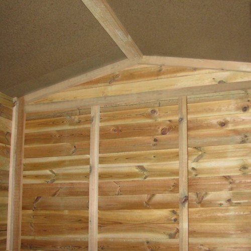 

Hut-garden cabin of pine wood impregnated 1,5x2 m