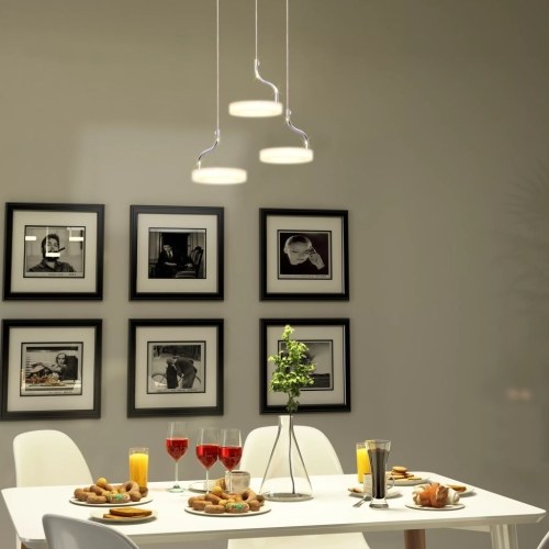

LED pendant lamp with 3 warm white lamps