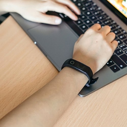 

Applicable Huawei glory bracelet 4 standard version NFC version 50 meters waterproof sports heart rate sleep monitoring international version Midnight blue