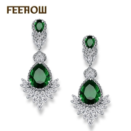 

FEEHOW European and American luxury retro queen earrings