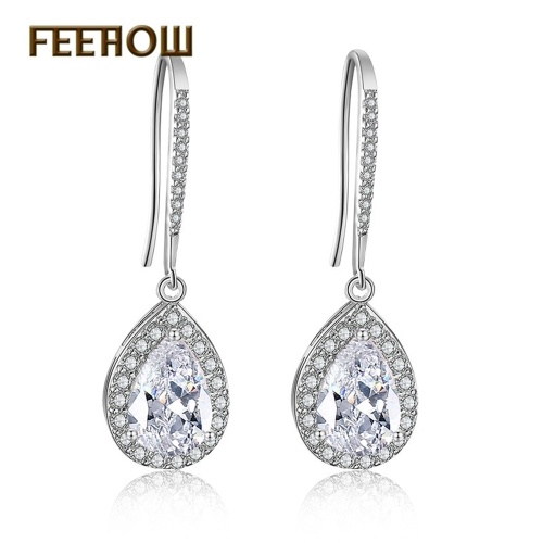 

FEEHOW luxury inlaid heart and eight arrows zircon earrings