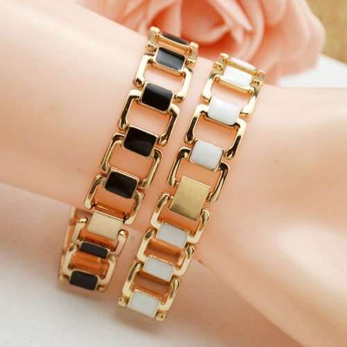 

Fashionable Business Rectangular Skeleton Women Watch Simple Bracelet Watch Wristwatch for Lady Students Teen Girl