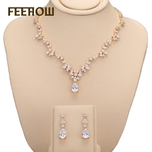 

Korean AAA Zircon Necklace Earrings Set Chain Bridal Dinner Jewelry