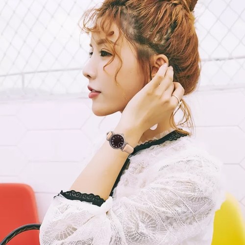 

Girl Student Simple Cute Watch Retro Small Dial Quartz Watches