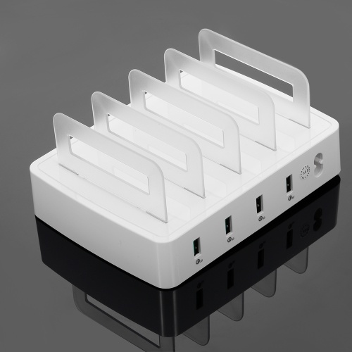 Intelligente Ladestation mit 4 USB-Anschlüssen QC3.0-Ladestation mit universeller Kompatibilitäts-Ladestation für den Einsatz in Familie und Büro