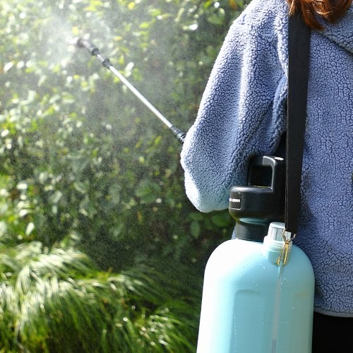 USB Rechargeable Shouldered Sprinkler Handheld Electric Sprayer Agriculture Tools Watering Can Atomizing Watering Bottle Water Sprayer Multifunctional Garden Plants Sprayer Window Cleaning Tool 