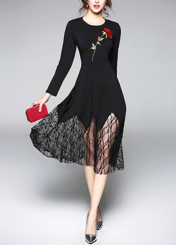 

Кружева Hem Цветочная вышитая аппликация Front A-Line Midi Dress