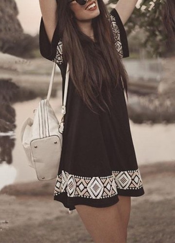 

Boho Black Мягкие геометрические узоры Блузка Swing A-Line Mini Dress