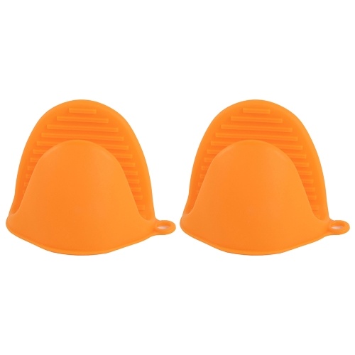 

A Pair of Thick Oven Pinch Mitts
