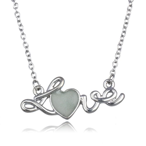 Alliage métallique Collier Collier lumineux nuit rougeoyant « LOVE » coeur pendentif homard fermoir 18po chaine laiton poli Style doux électrolytique