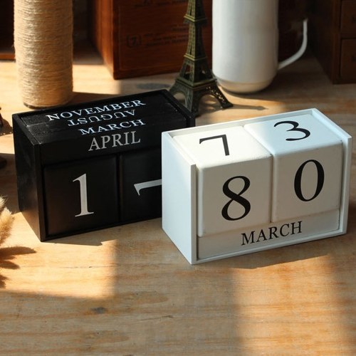 

Wooden Calendar Home Decoration Ornaments Living Room Desktop Display Perpetual Calendar Photography Props