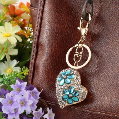 

Fashion Jewelry Hollow Shinning Rhinestone Crystal Heart Pendant Car Keyring Key Chain for Gift