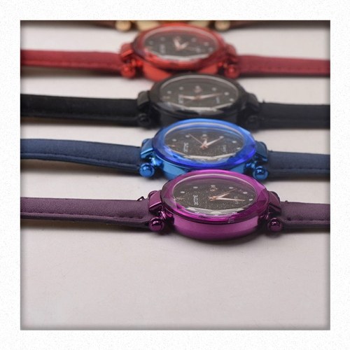 Women Fashion Brilliant Starry Night Dial Watch