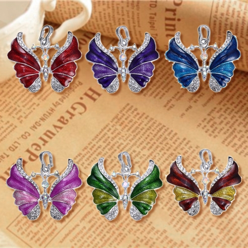 

Luxury Elegant White Gold Electroplated Butterfly Pendant Chain Necklace