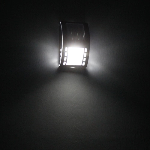 

0.5W 3 LED Solar Powered Wall Lamp Water Resistant Outdoor Night Light Auto On / Off for Patio Deck Yard Driveway Garden Fence Bal