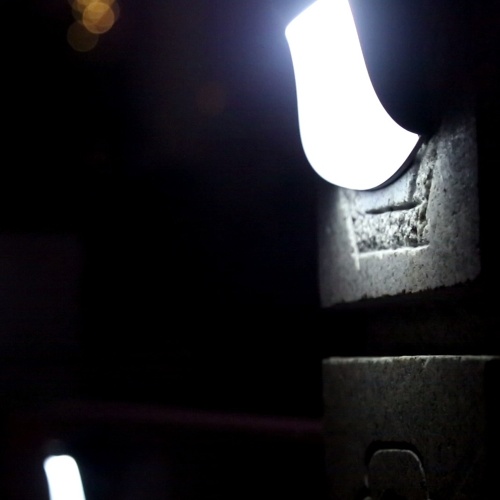 

Solar Power Outdoor Rechargeable Wall Lamp