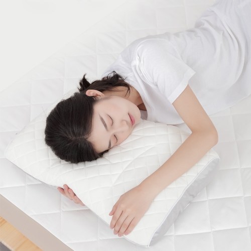 Julie sleep. Подушка xiaomi mi 8h zr youth 8h (white белый). Фото спящей девочки блондинки лет 10. Сон подростка. Человек улыбается во сне.