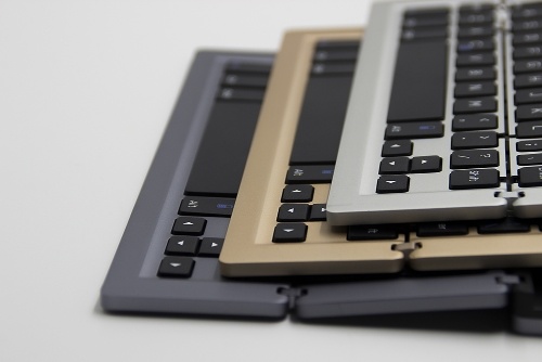 

F18 Wireless Portable Folding Keyboard