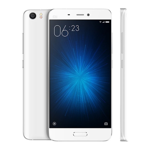 Xiaomi mi5 は 4 G スマート フォン TDD LTE FDD LTE クアルコム ・ キンギョソウ 820 64 ビット クアッドコア 5.15「FHD 1920 * 1080 IPS 3 G + 64 G 4 mp + 16 mp デュアル カメラ指紋 3 d ガラス体の金属フレーム極薄のデュアル バンドの WiFi NFC 3000 mah の C 型急速充電 3.0