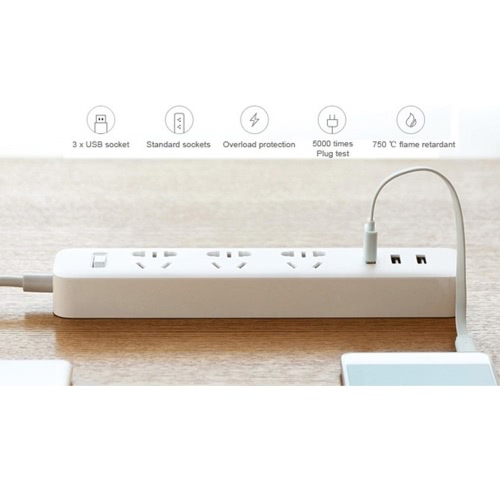 

Xiaomi Mi Smart Power Socket Portable Strip Plug Adapter Fast Charging 3 USB Extension Socket Plug 3 Standard Socket Multifunction