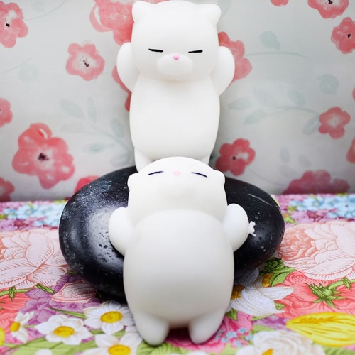 

Colorful Adorable Cute Animal Hand Wrist Squeezing Fidget Toys Squishy Mini Stress Relief Squeeze Doll Slow Risng Venting Ball