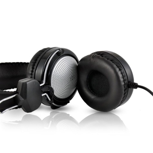 

KUBITE T-420 Gaming Headset 3.5mm Stereo Over-Ear Headphone with Adjustable Microphone for PC Laptop Smart Phone