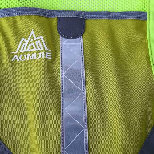 

AONIJIE Premium Reflective Running Vest Give Sport Water Bottle for Running Cycling Clothes for Women Men Safety Gear with Pocket with Reflective High Visibility
