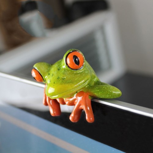 

3D Creative Status Funny Interesting Decoration Ornament Green Figurine