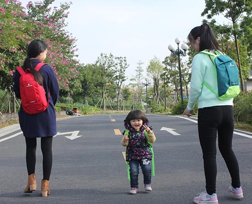 

Outdoor Leisure Backpack Cycling Traveling Mountaineering Pack Unisex Kids