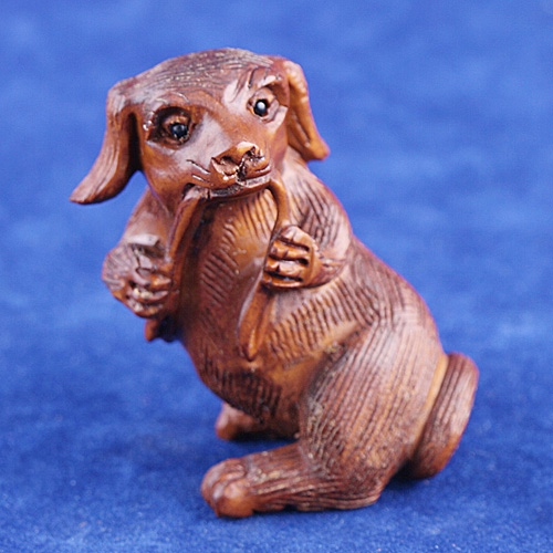 boxwood netsuke dog