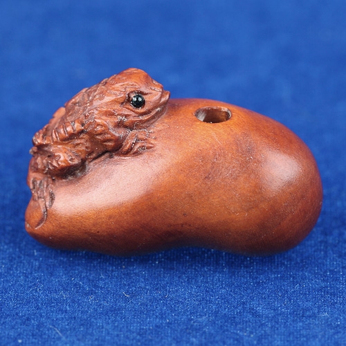 Handmade Boxwood Ojime Bead Toad On Foot